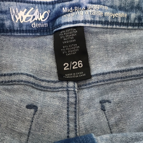 Mossimo Mid-rise Jean/Jegging - Picture 7 of 9